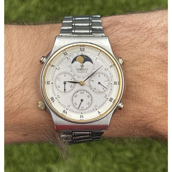 Vintage 7a48-7000 JDM Seiko Chronograph Quartz Watch Moon Phase Moonphase - Picture 1 of 9